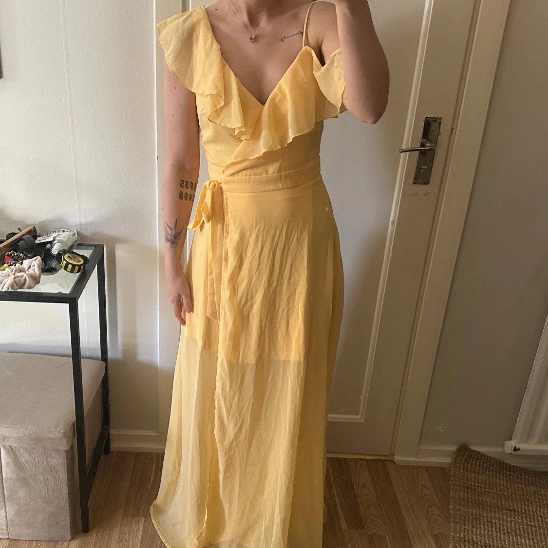 Gul långklänning från Showpo - 1