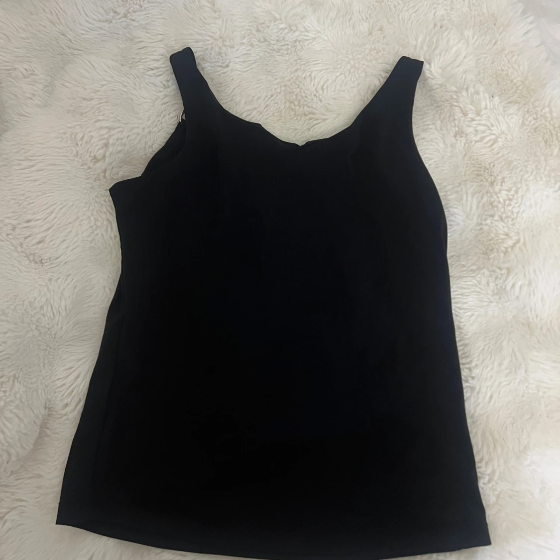 Svart linnetopp med strassdetaljer H&M - 3