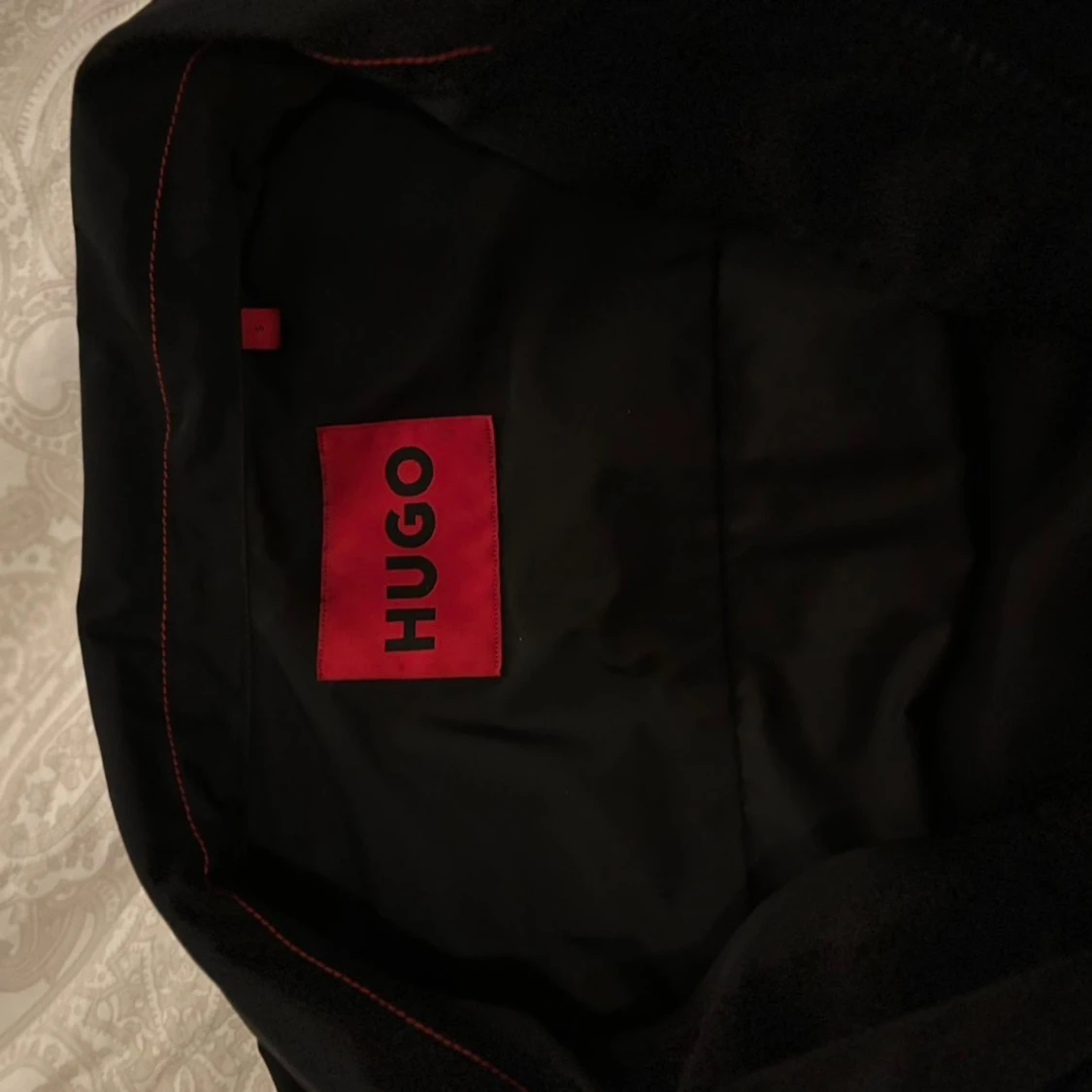 Svart overshirt från Hugo med dragkedja - 1