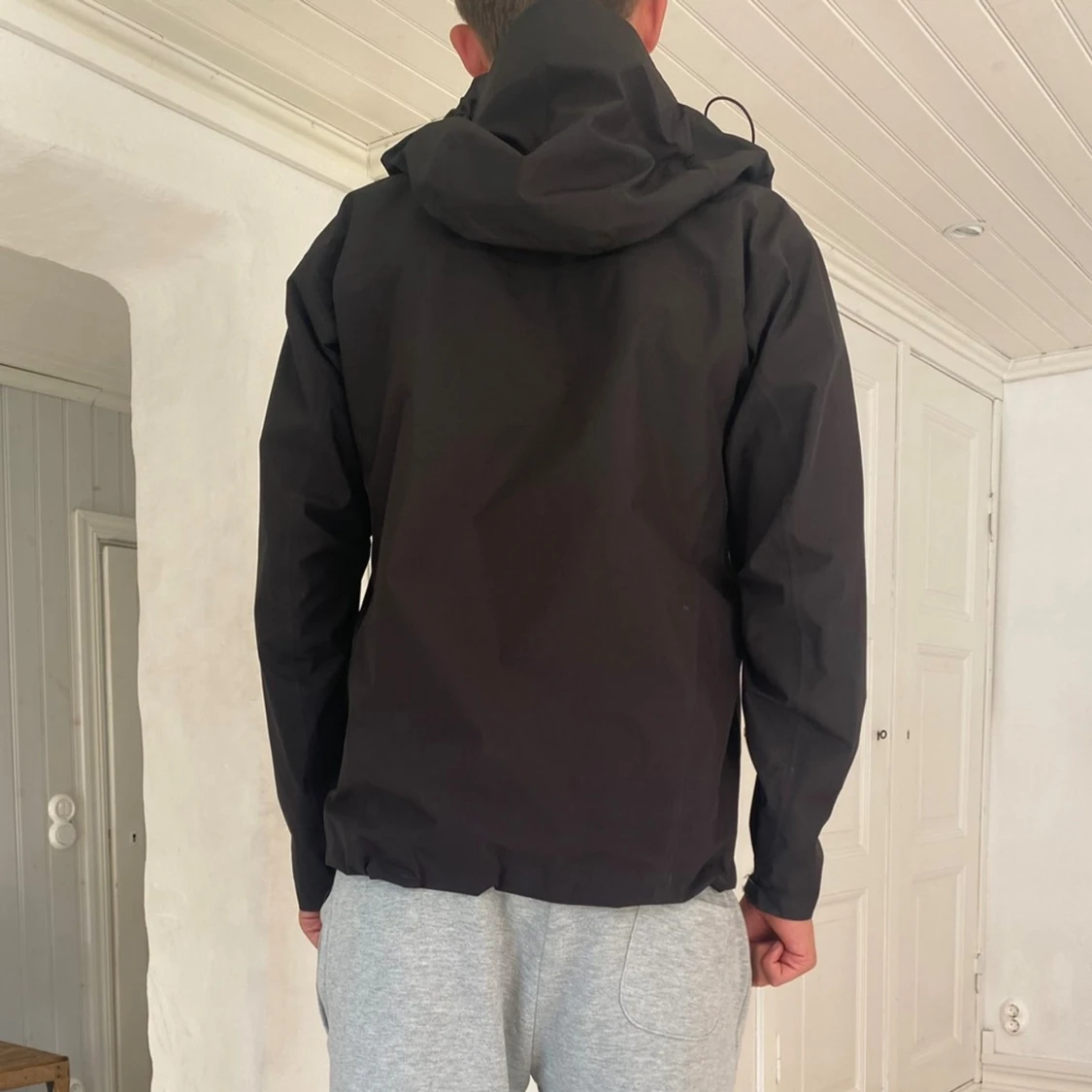 Svart vindjacka  - 2