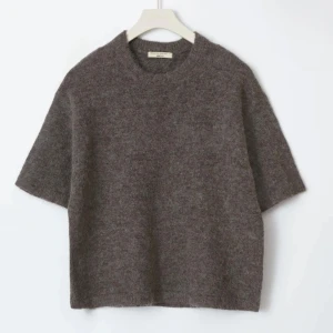 Stickad T-shirt GINATRICOT - Använd fåtal gånger🤎