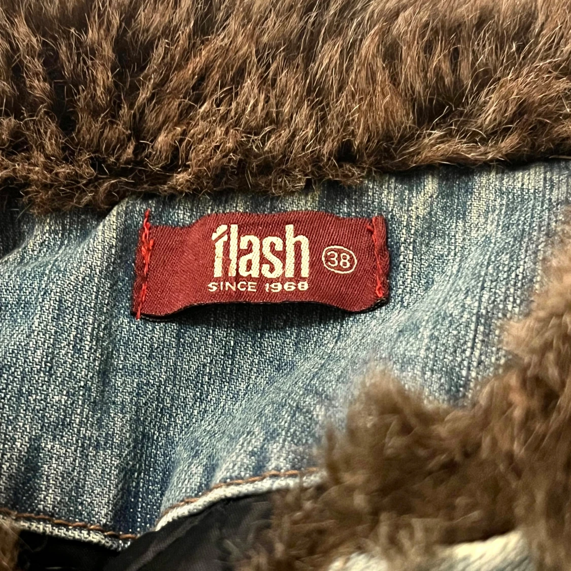 Jeansjacka med fuskpäls från Flash - 4