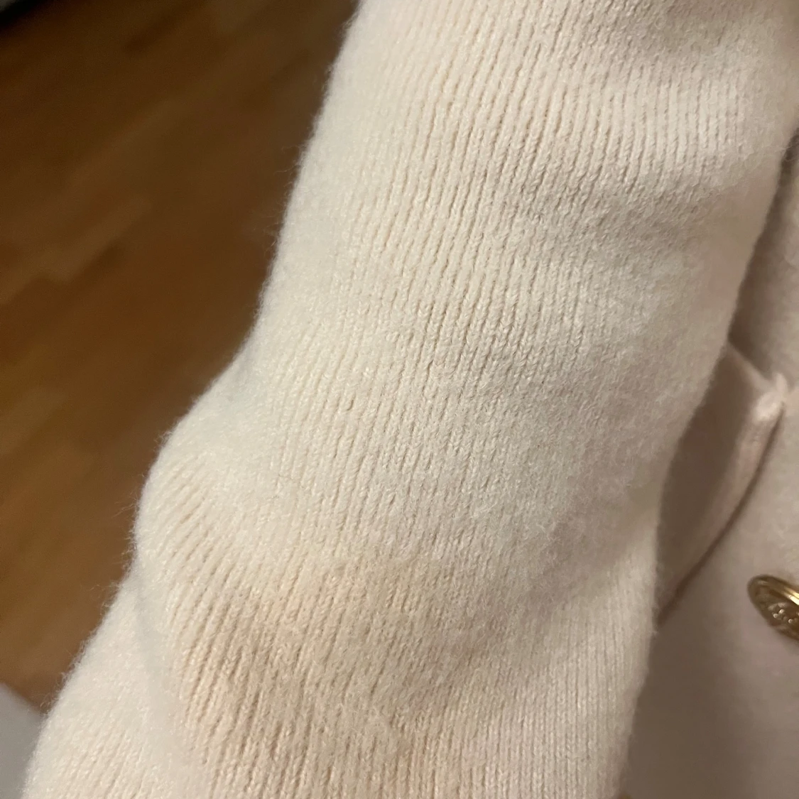 Busnel vit kofta - 1