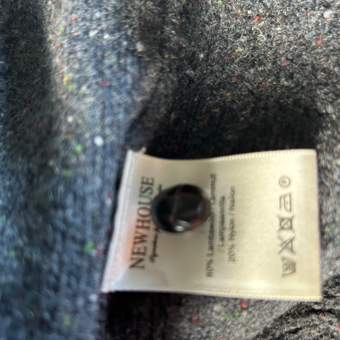 Grå stickad tröja från Newhouse - 3