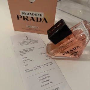 Parfym, - 90Ml,pris kan diskuteras vid snabb affär!