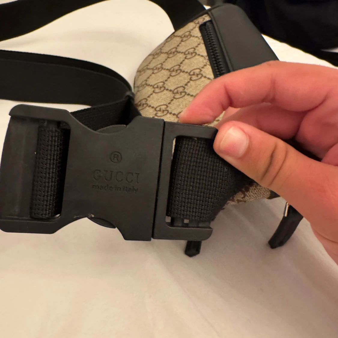  beige och svart axelväska - 4