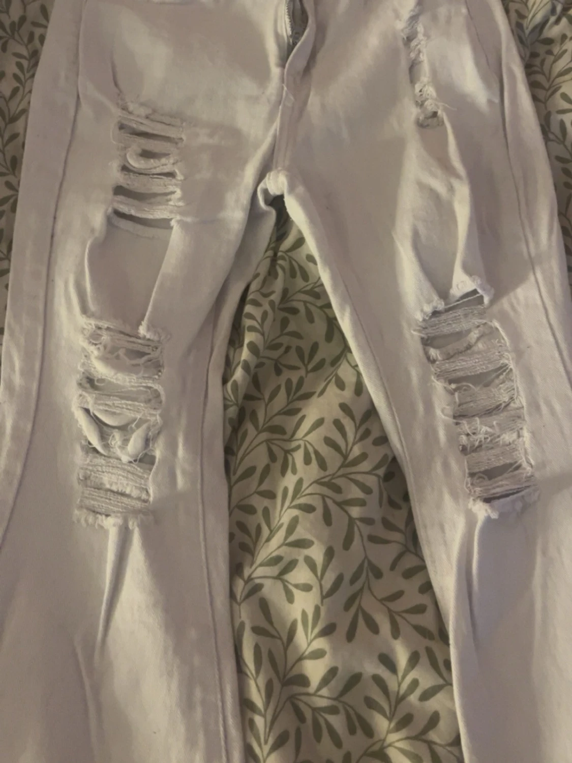 Vita bootcut jeans från SHEIN - 1