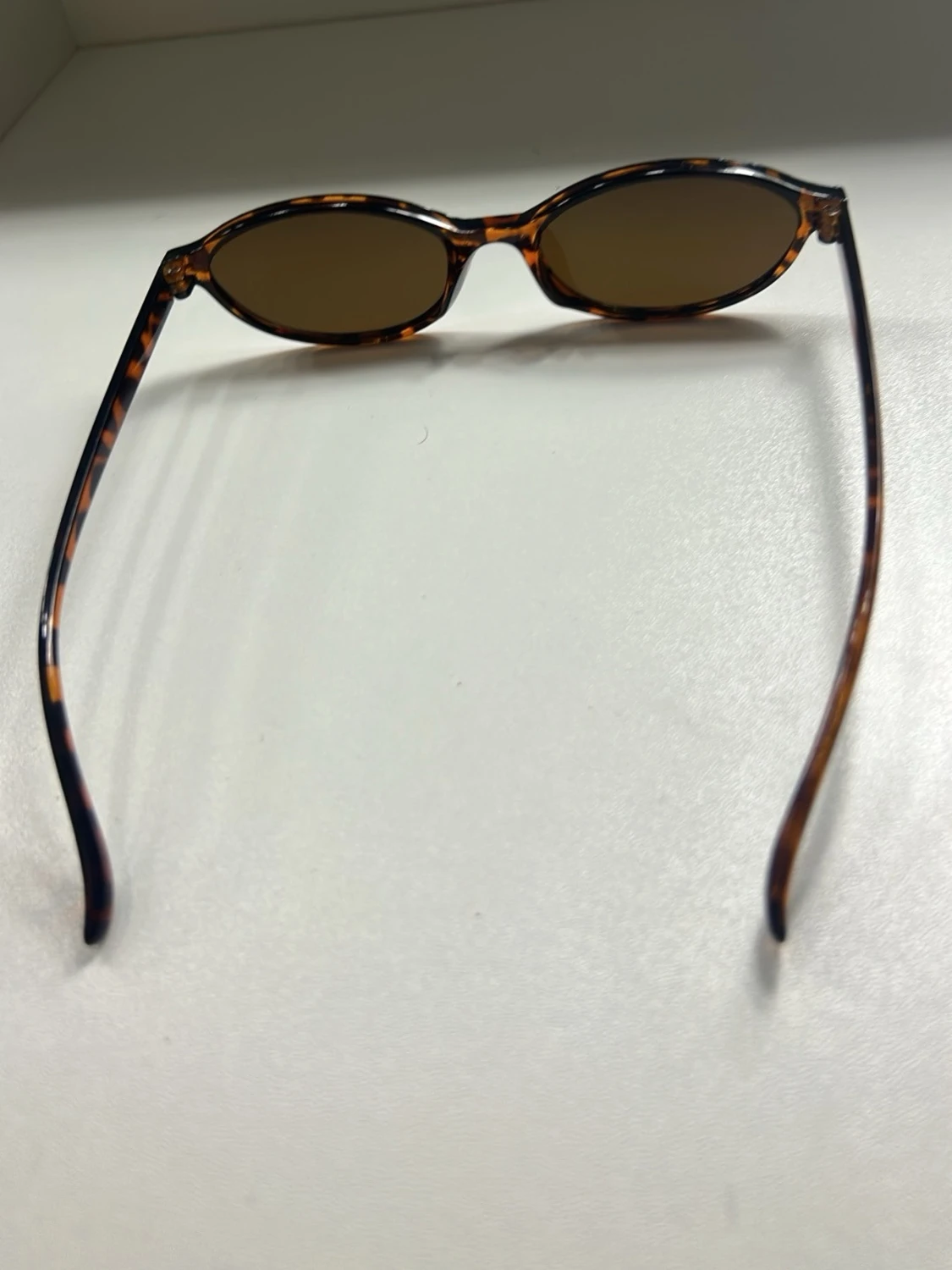 Retro solglasögon i sköldpaddsmönster – dam / unisex  - 1