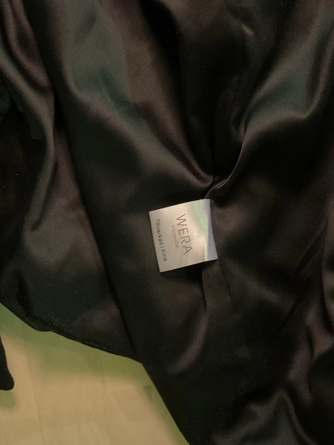 Svart lång kappa från Wera - 4