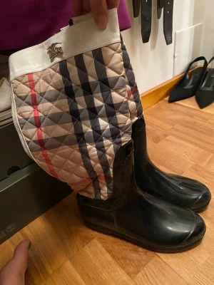 Stövlar  - Fin styck 