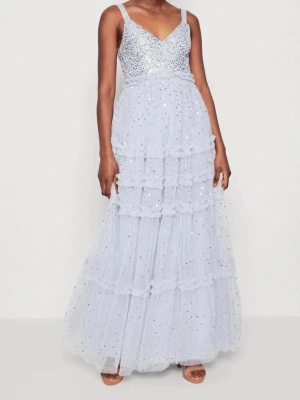 Balklänning  - Snygg och nästintill oanvänd balklänning från Maya deluxe. Har ej prislapp kvar som på första bilden men är i nyskick. Originalpris var 1995 kr. Är i storlek 8 uk och EU FR 36🤗är i en mer lila blå färg.  