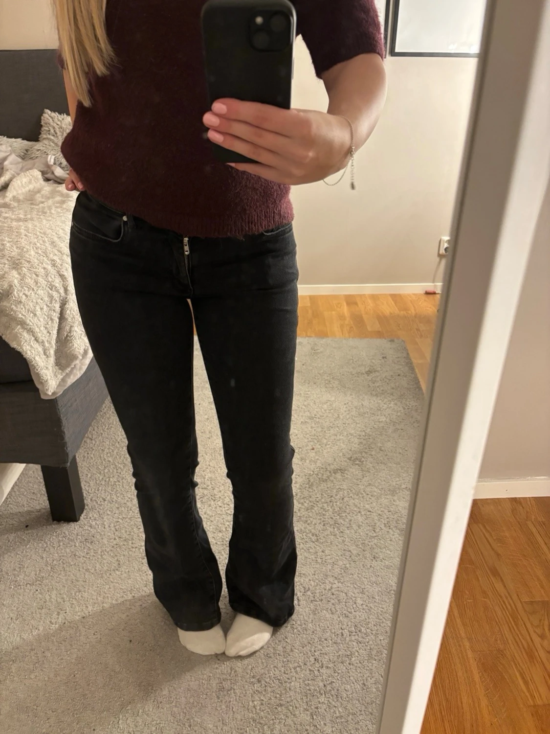 Low waist bootcut jeans
