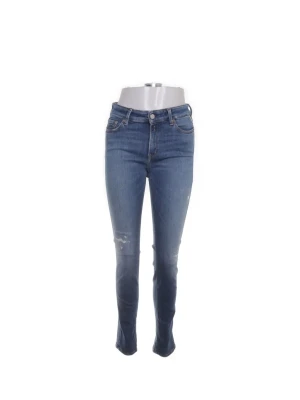 Blåa Replay jeans - Säljer ett par Replay jeans. Slitningar på sidan.