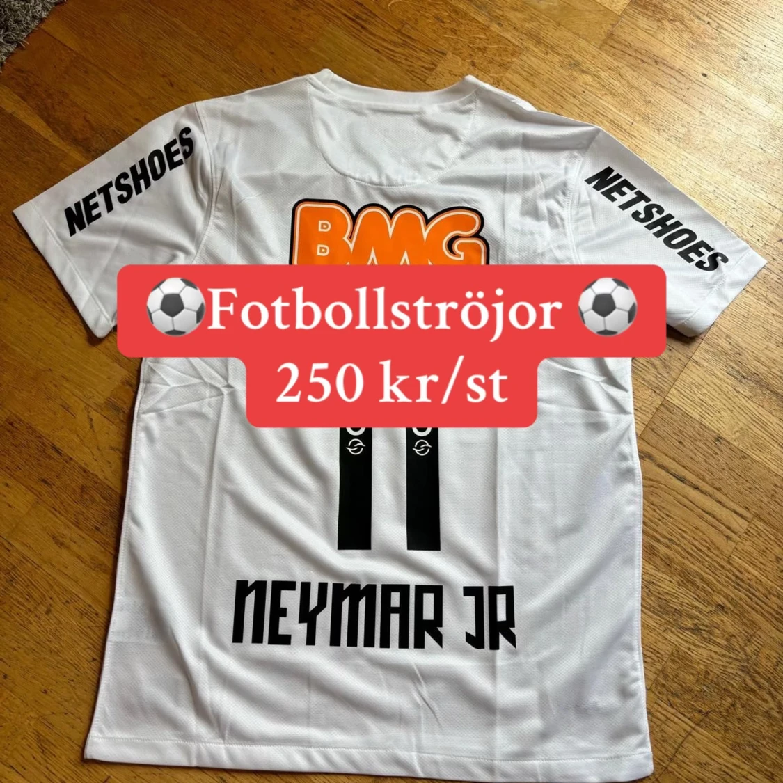 Fotbollströjor i profiler för 250 kr