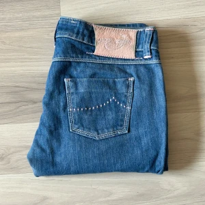 Jacob Cohën jeans blå - Blå Jacob Cohën jeans | Modell: 774 | Storlek: W29 | Skick: 9/10 - mycket bra | Retail pris: 5000kr | hör av er vid frågor eller funderingar 🙌