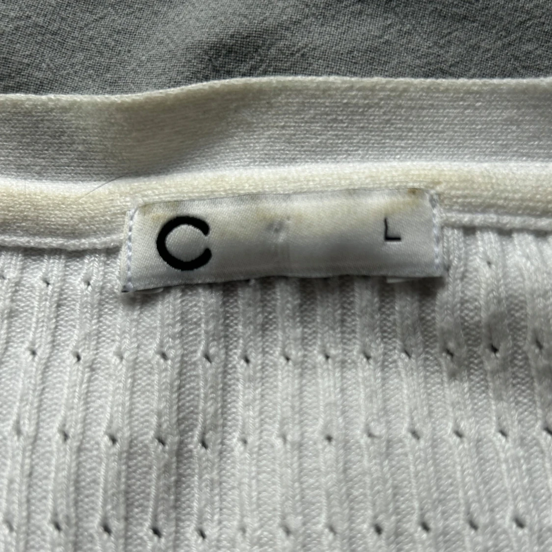 Vit ribbad kofta med knappar - 2