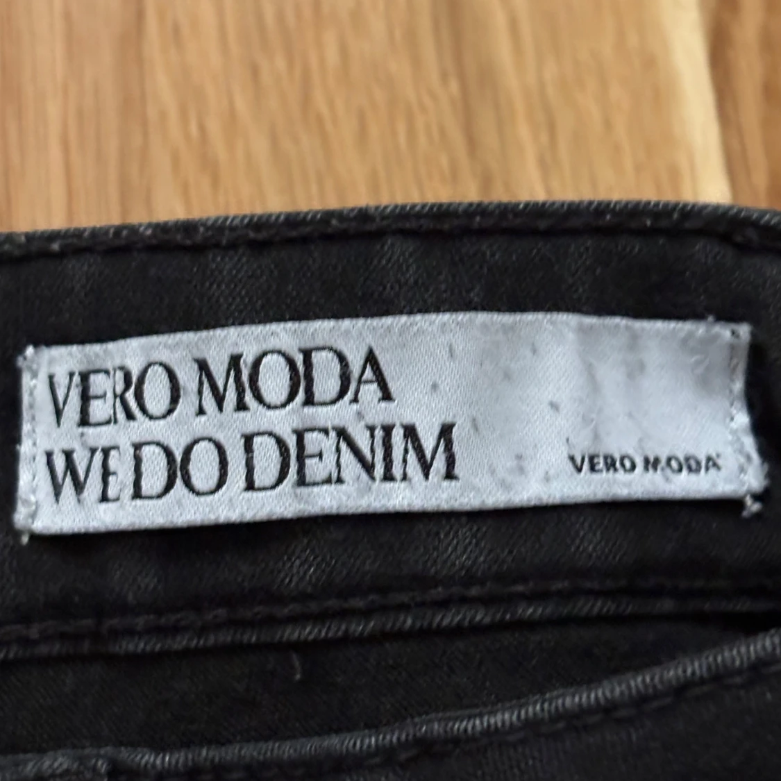 Svarta bootcut jeans från Vero Moda XS - 3