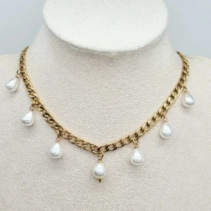 Handgjort halsband  - Rostfritt stål.  Längd-40cm 