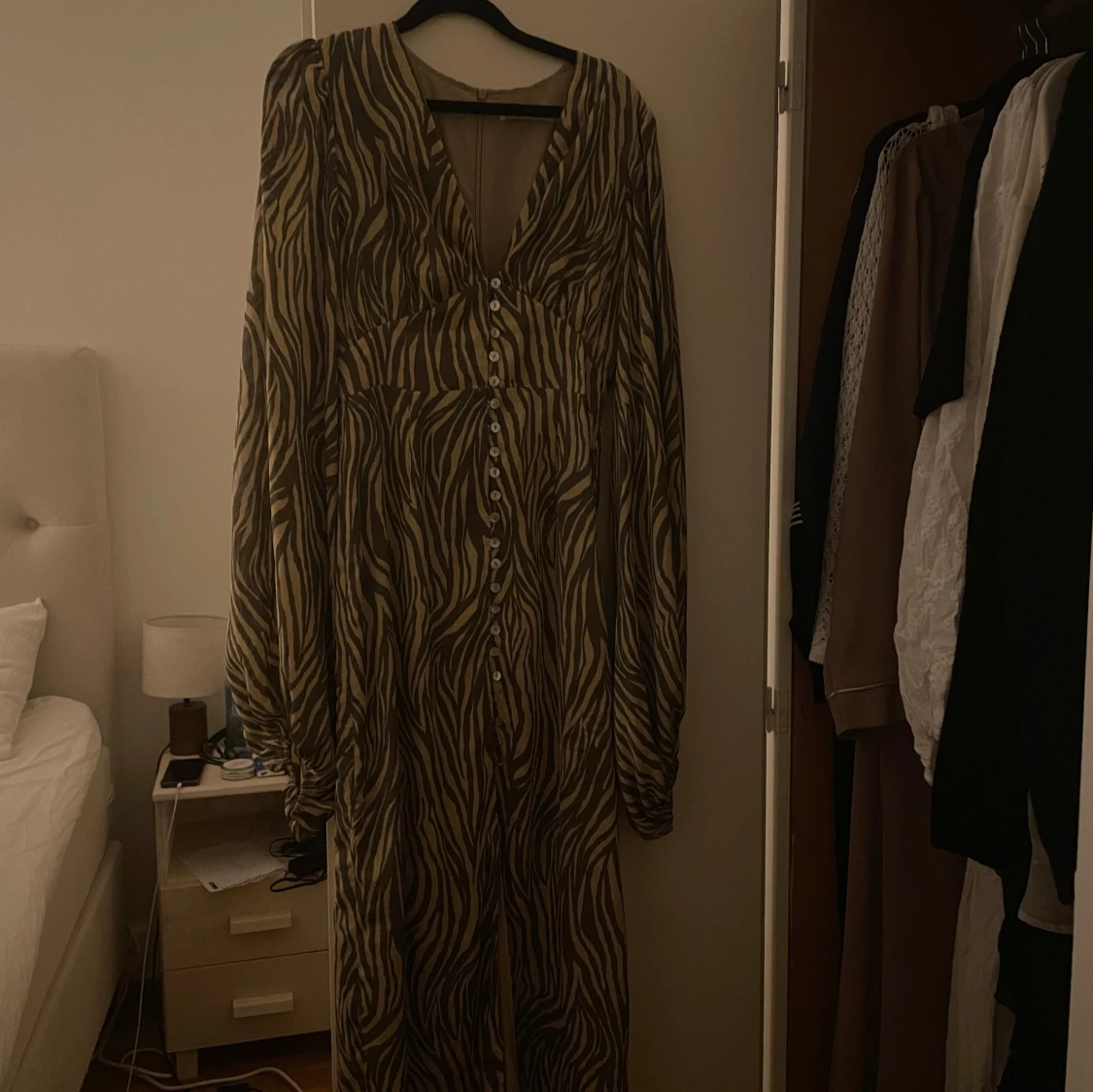 Zebramönstrad Adoore klänning - 2