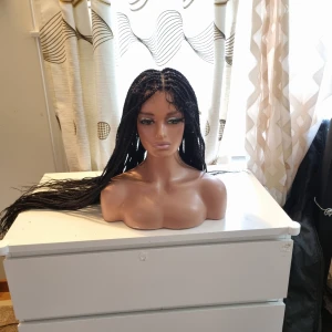 Helspets box flätad peruk  - Helspets peruk med box flätad 32 tum lång, knutlös, box flätad, Syntetisk flätad med babyhår, naturlig svart värmbeständig förklippt med justerbar remsa.