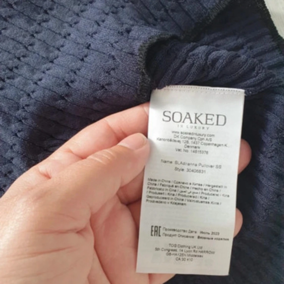 Mörkblå stickad topp från Soaked - 3