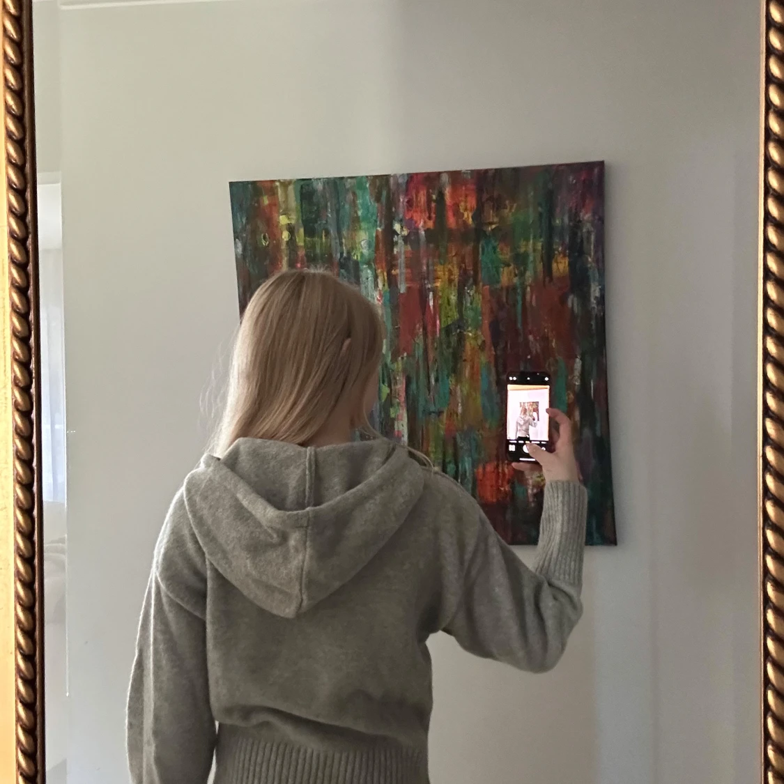 Grå stickad hoodie  - 1