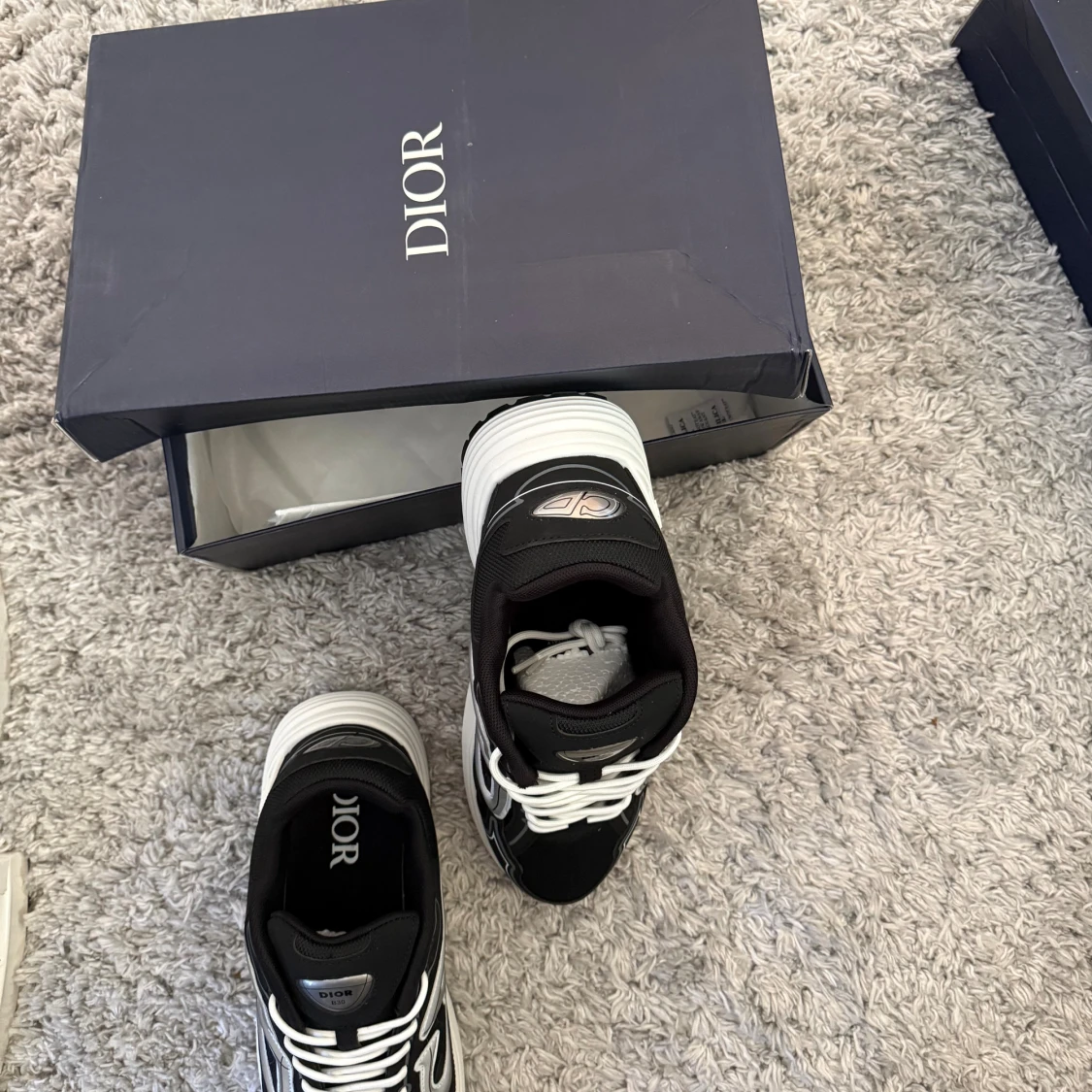 Svarta Dior sneakers med vit sula - 1