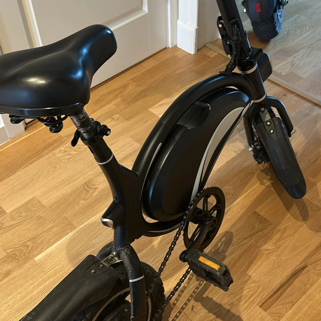 Elcykel (elscooter) - 2