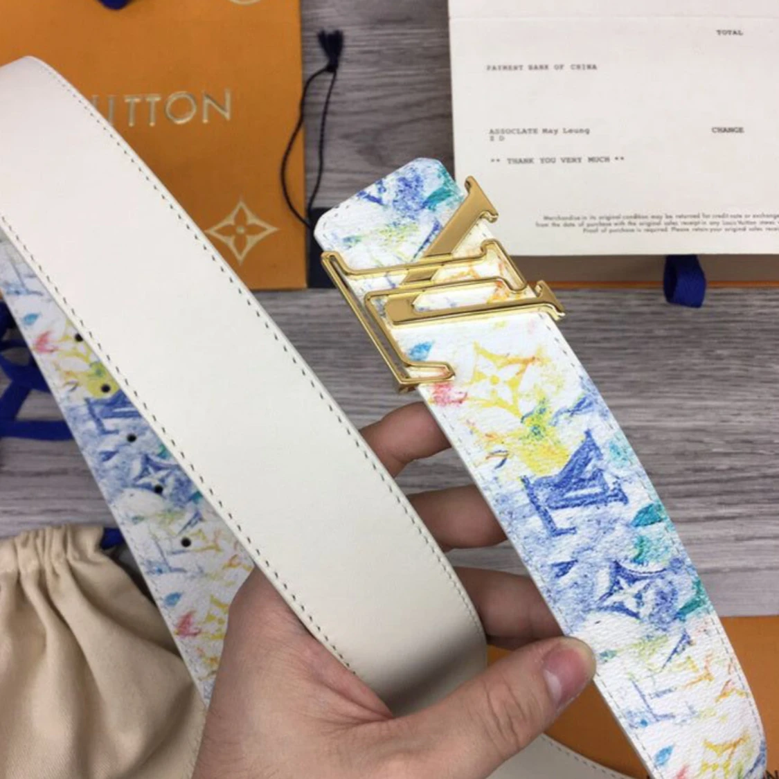 Louis Vuitton vit bälte med färgglatt mönster - 1