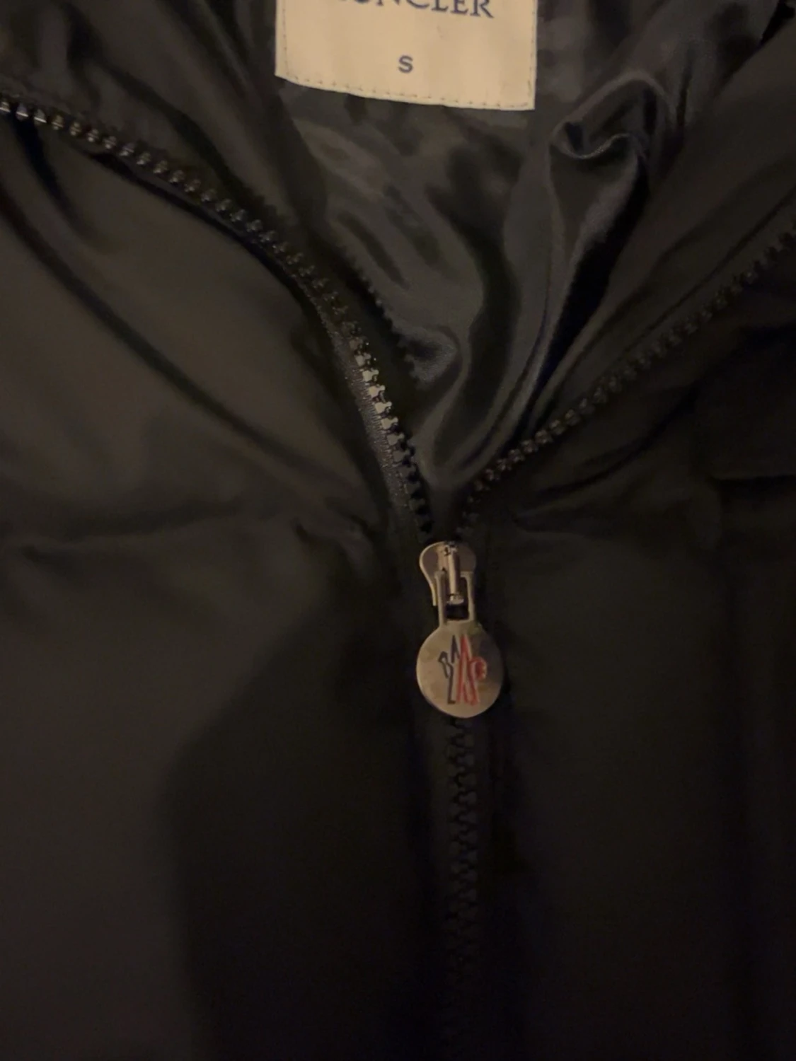 Svart Moncler pufferjacka S - 3