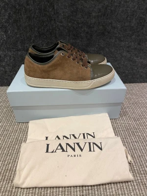 Lanvin skor  - Hej, säljer nu dessa svin snygga lanvin skor. Skorna är i grymt skick! Begränsat antal boxar och dustbag. Hör av dig vid frågor. 
