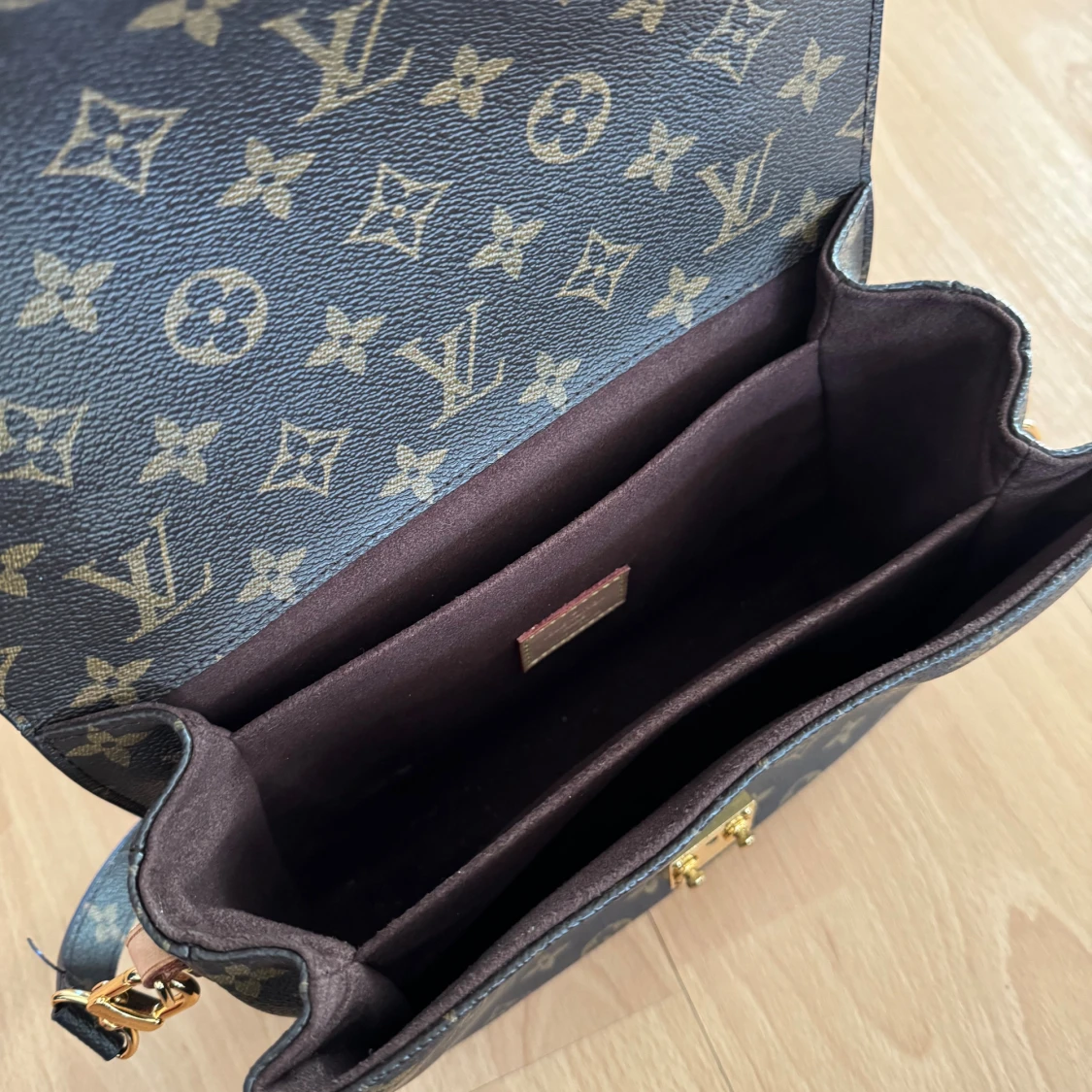 LV Monogram axelväska  - 2