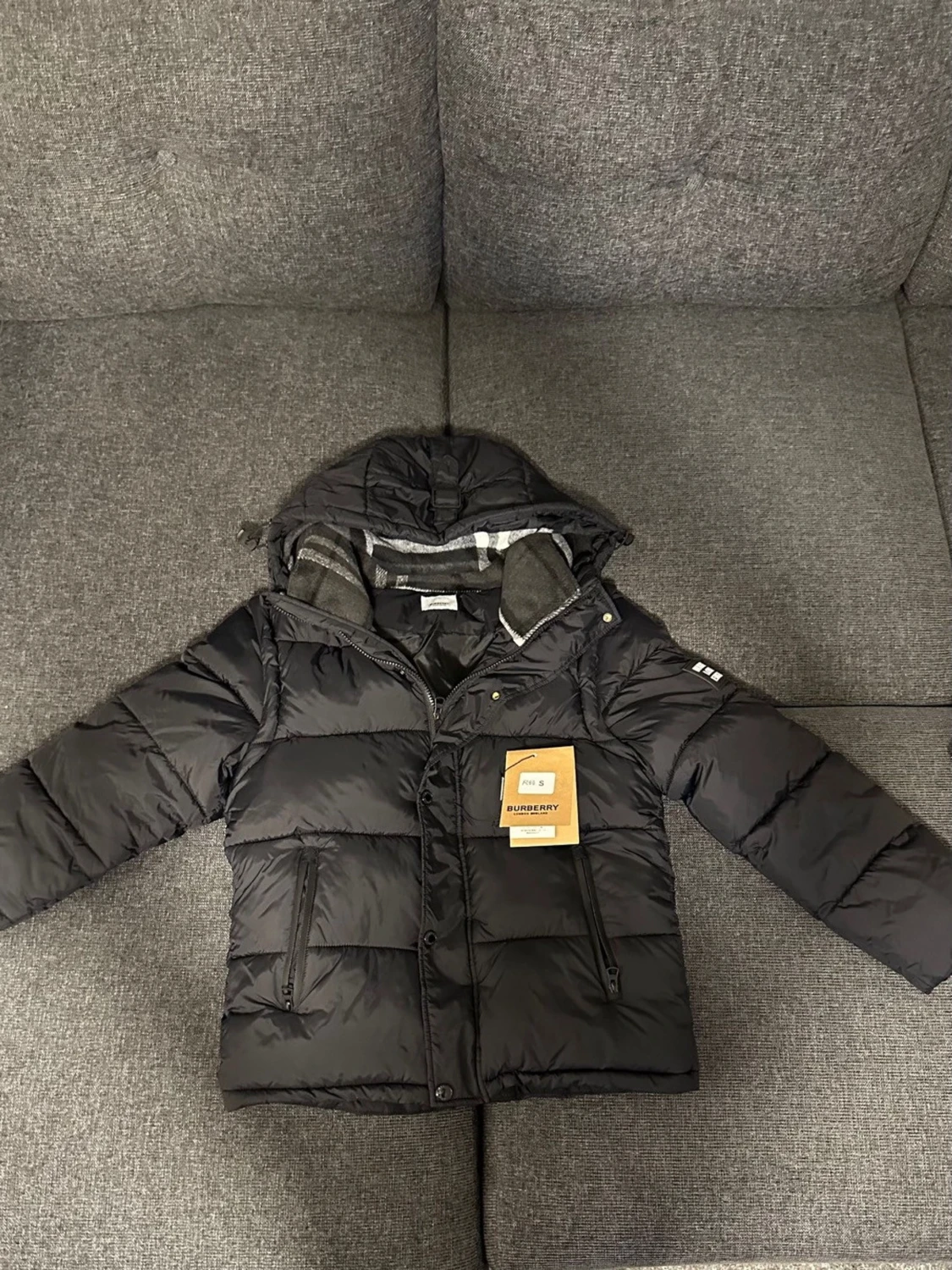 Svart pufferjacka från Burberry - 1