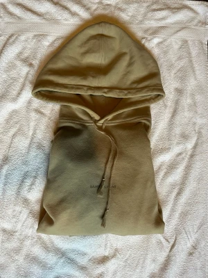Saint Laurent hoddie - Saint Laurent hoddie storlek S passar även xs. Äkta självklart 