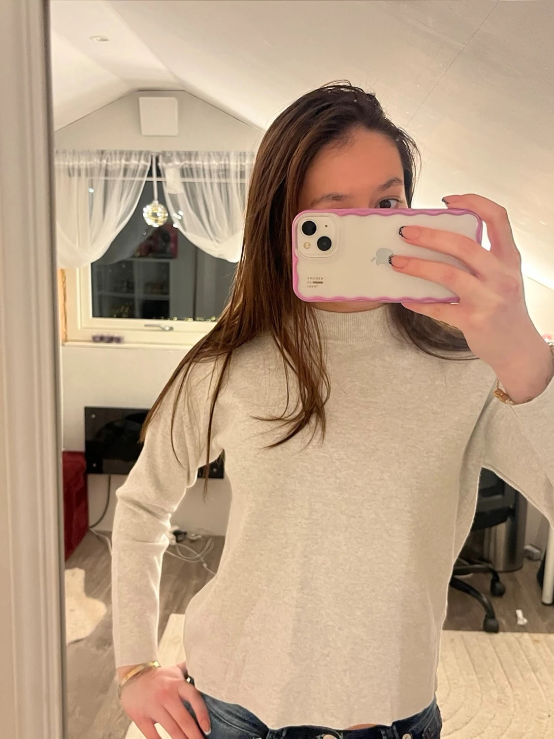 Ljusgrå basic långärmad tröja