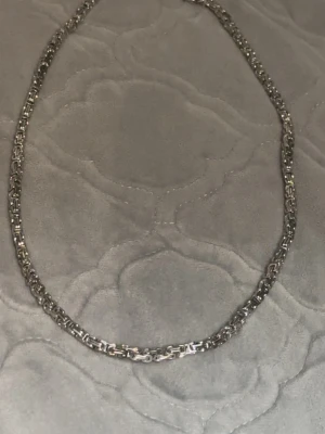 Kedja - Säljer denna kedjehalsband. 58 cm
