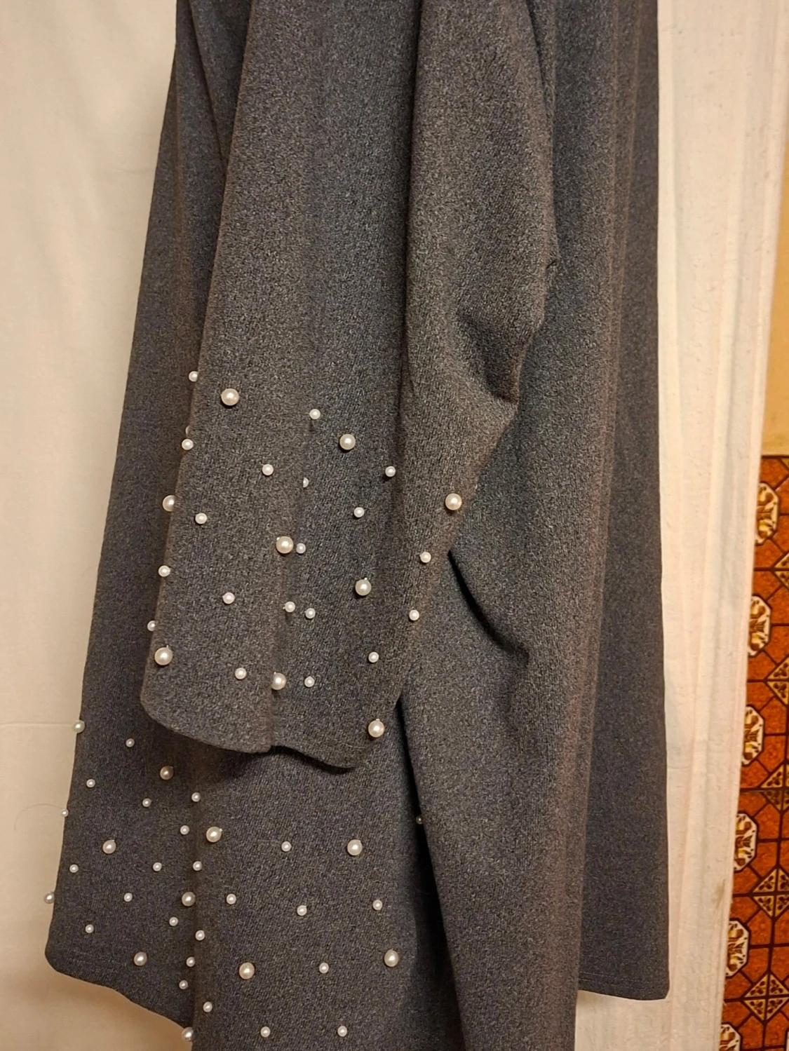 Grå långärmad tröja med pärlor Zizzi - 2