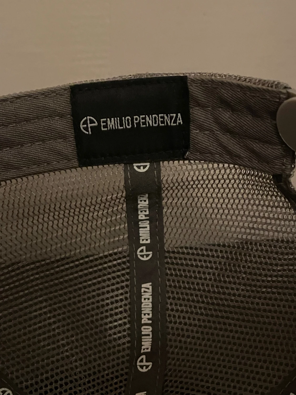 Grå keps från Emilio Pendenza - 2