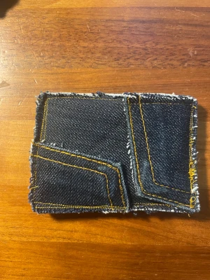 DenimPocket Plånbok - En unik jeansplånbok av Denimpocket!