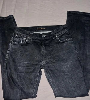Nudie jeans  - Oanvända. W30 L32, sitter bra för de som bär Xs/S och är 173-180