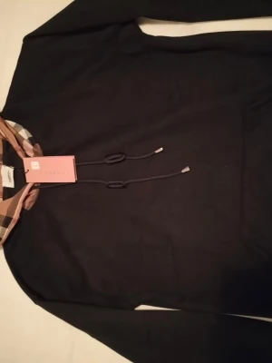 Hoddie burberry - Helt ny oanvänd! 