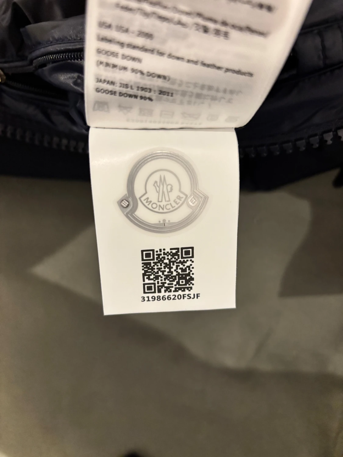 Moncler Montgenevre  - 6