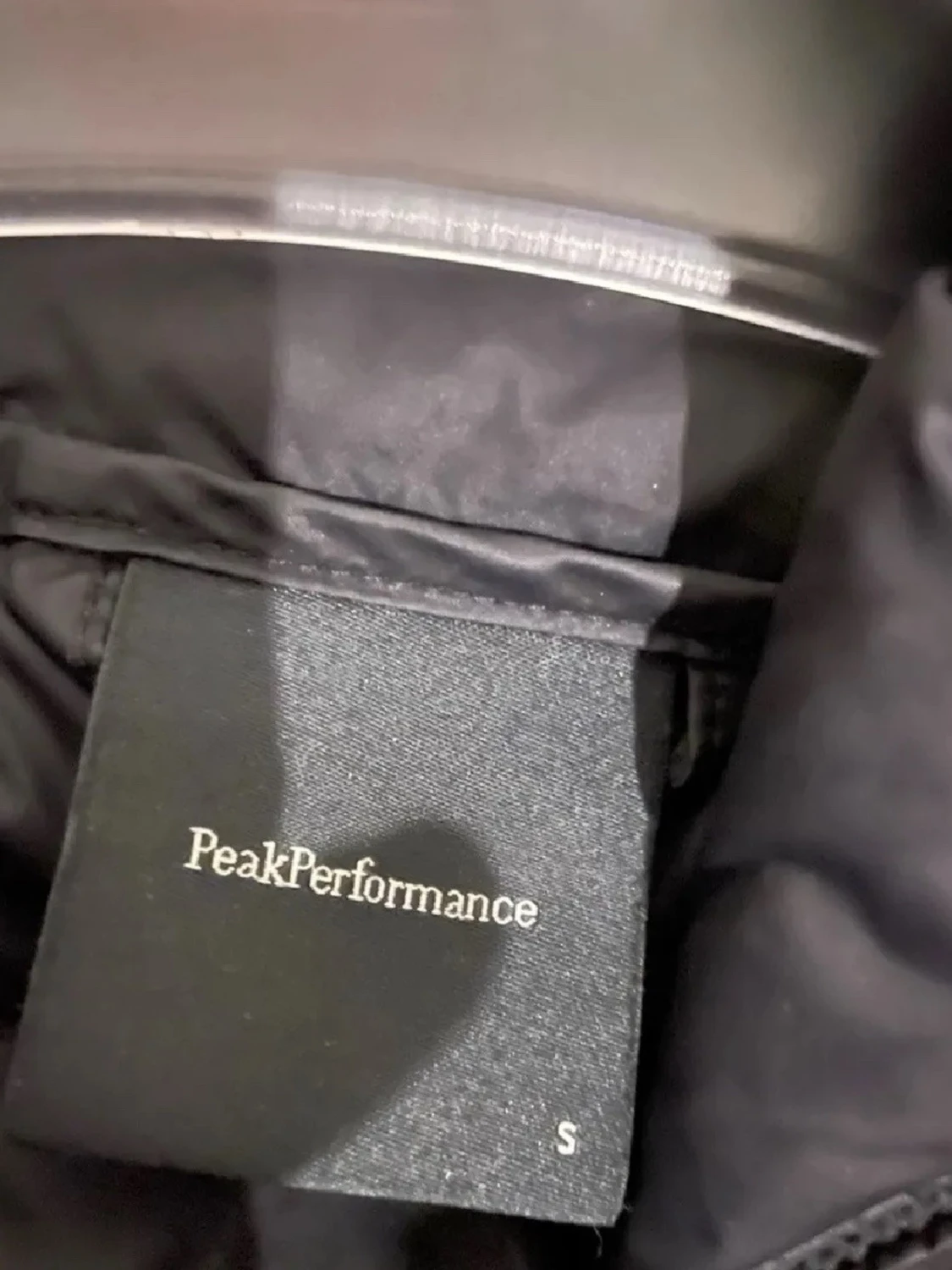 Svart pufferjacka Peak Performance S - 3