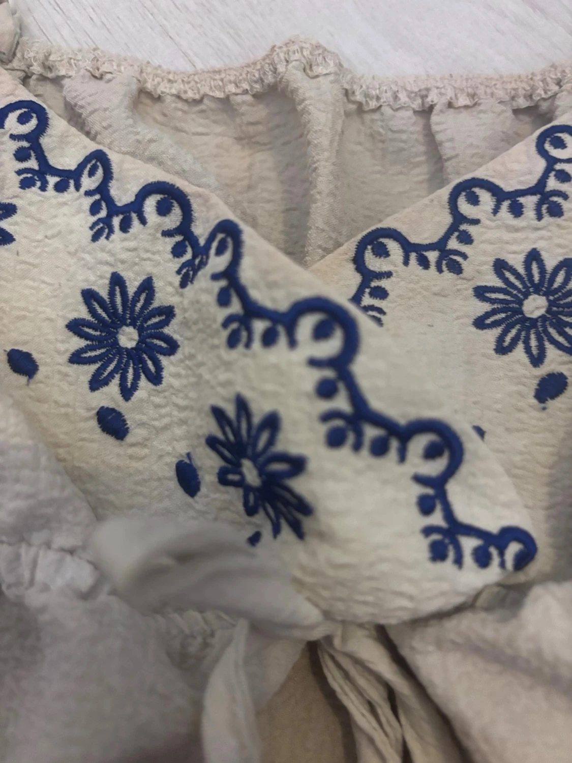 Beige broderad linnetopp från SHEIN - 1