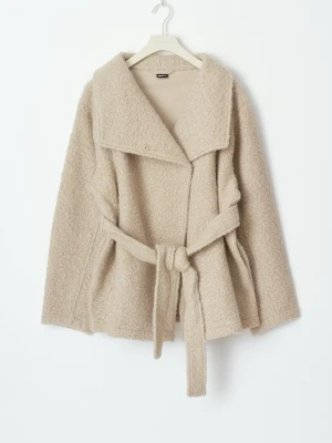 Gina Tricot soft boucle jacket (Helt ny) - Säljer denna helt nya jacka från Gina Tricot i strl S. Prislapp finns kvar  