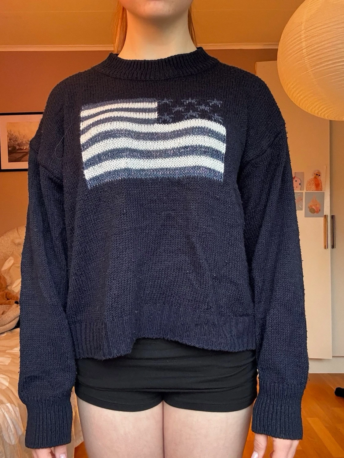 Mörkblå tjocktröja med USA flagga - 2