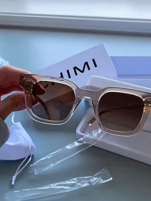 Solglasögon från chimi -  Solglasögon från chimi i färgen ecru, modellen 04. Pris går att diskutera