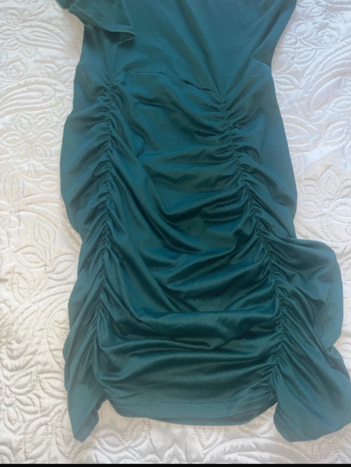 Grön one shoulder kortklänning - 1