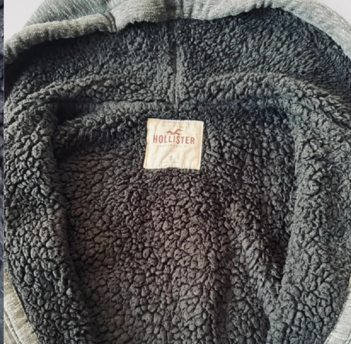 Mörkgrå fodrad zip hoodie Hollister - 2