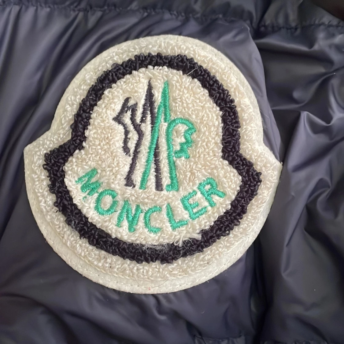 Mörkblå Moncler pufferjacka med huva - 3